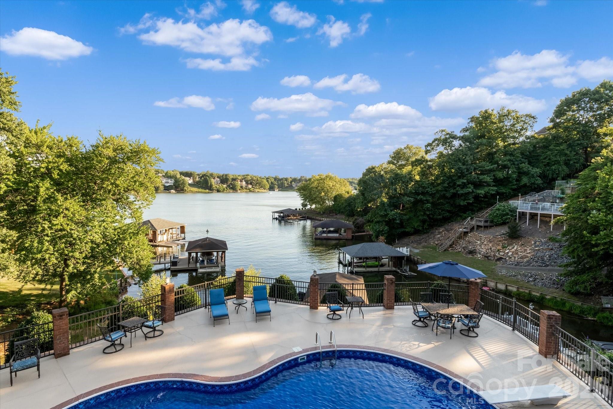 Olivers Landing - Residential