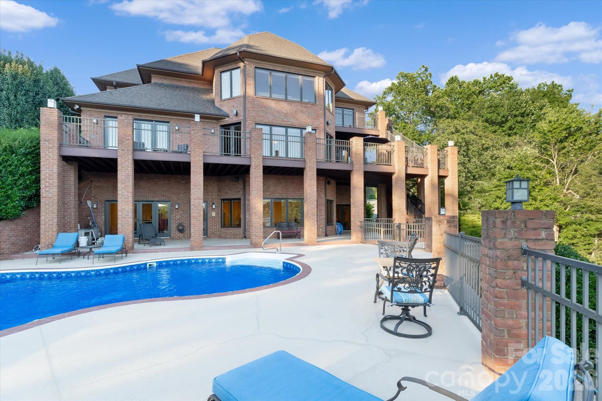 Olivers Landing - Residential