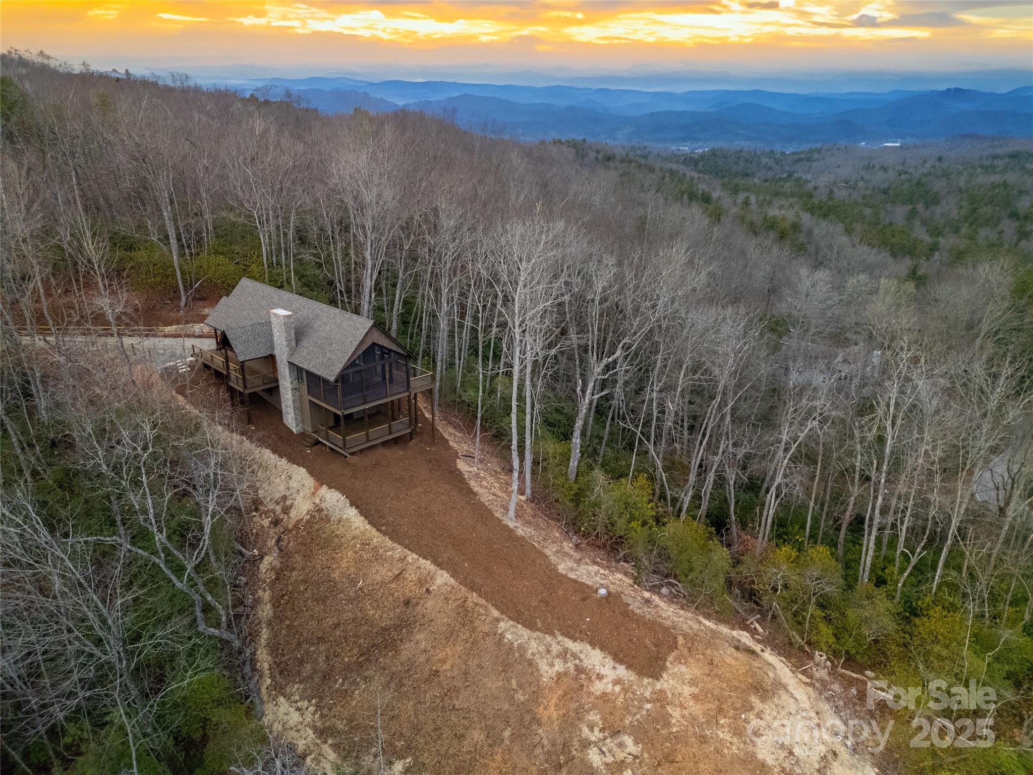 371 E Falls View Drive