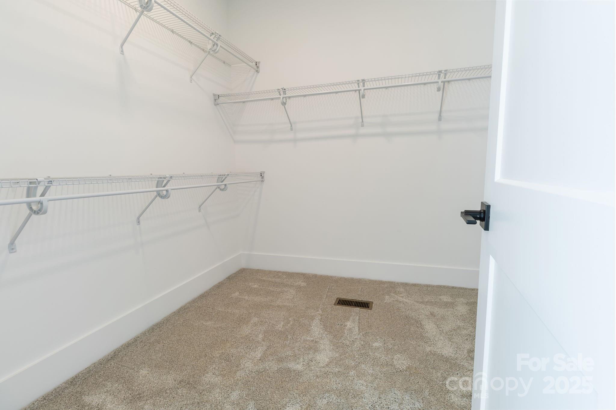 Royal Pines - Residential