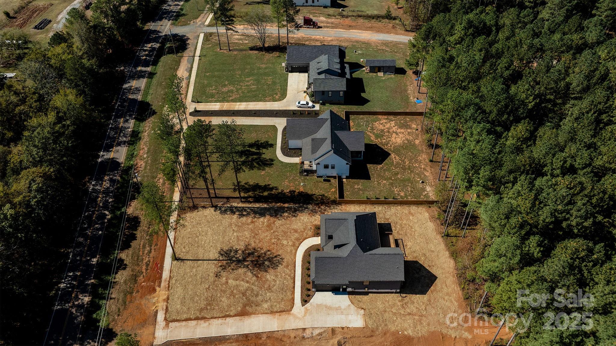 Royal Pines - Residential