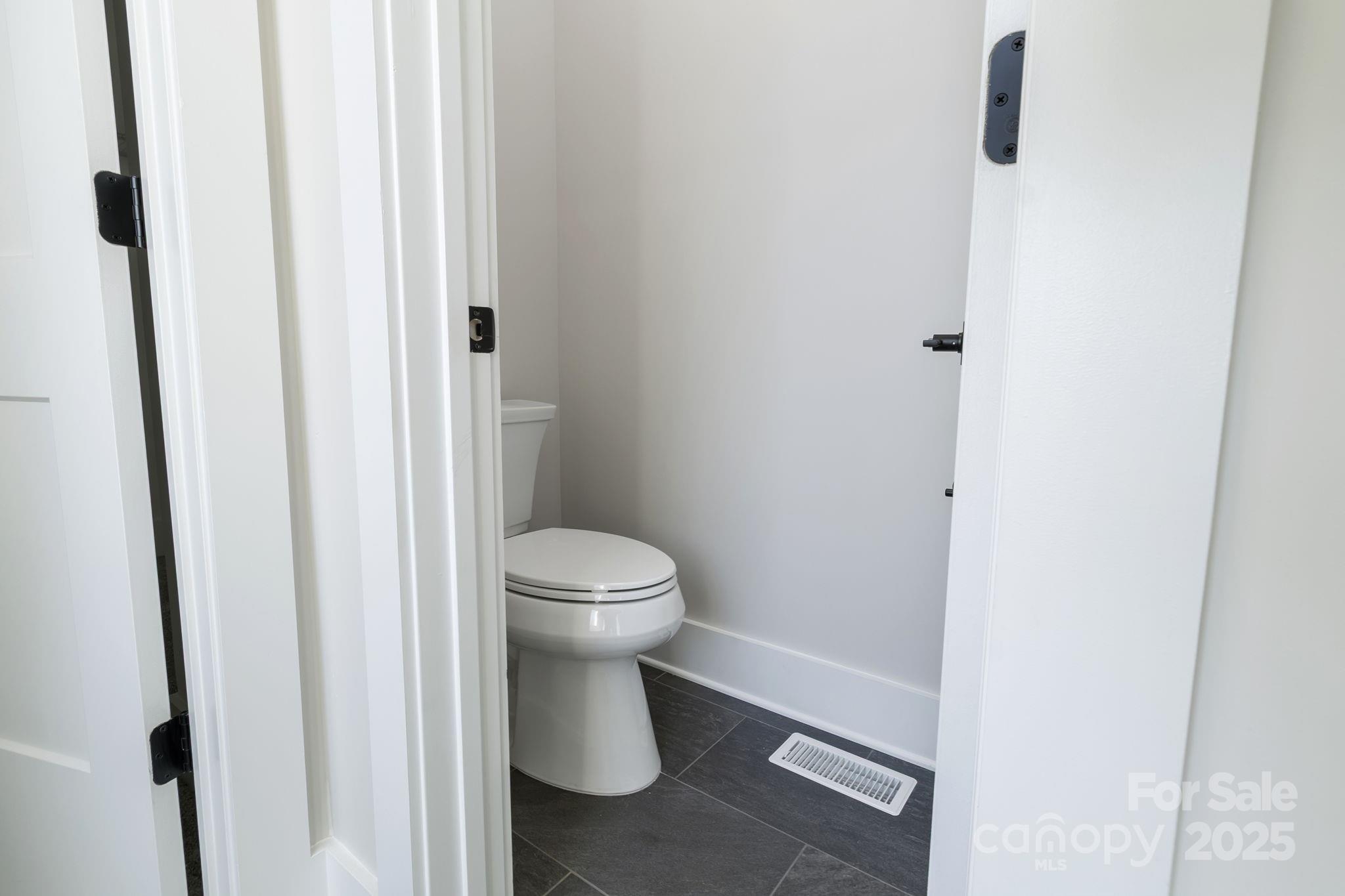 Royal Pines - Residential