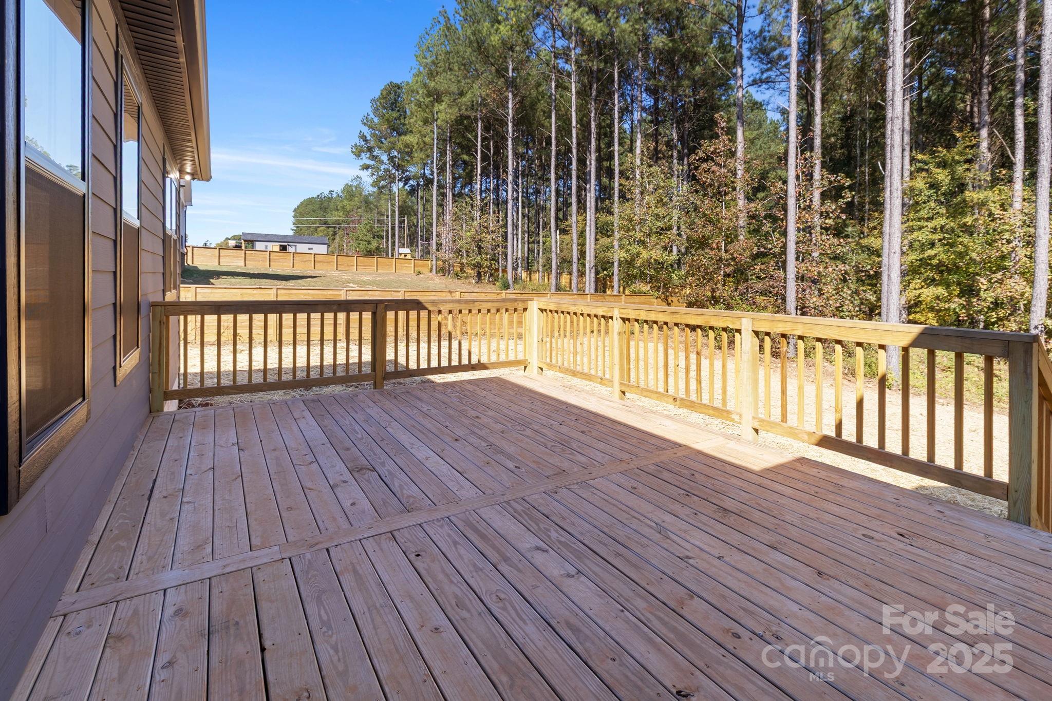 Royal Pines - Residential