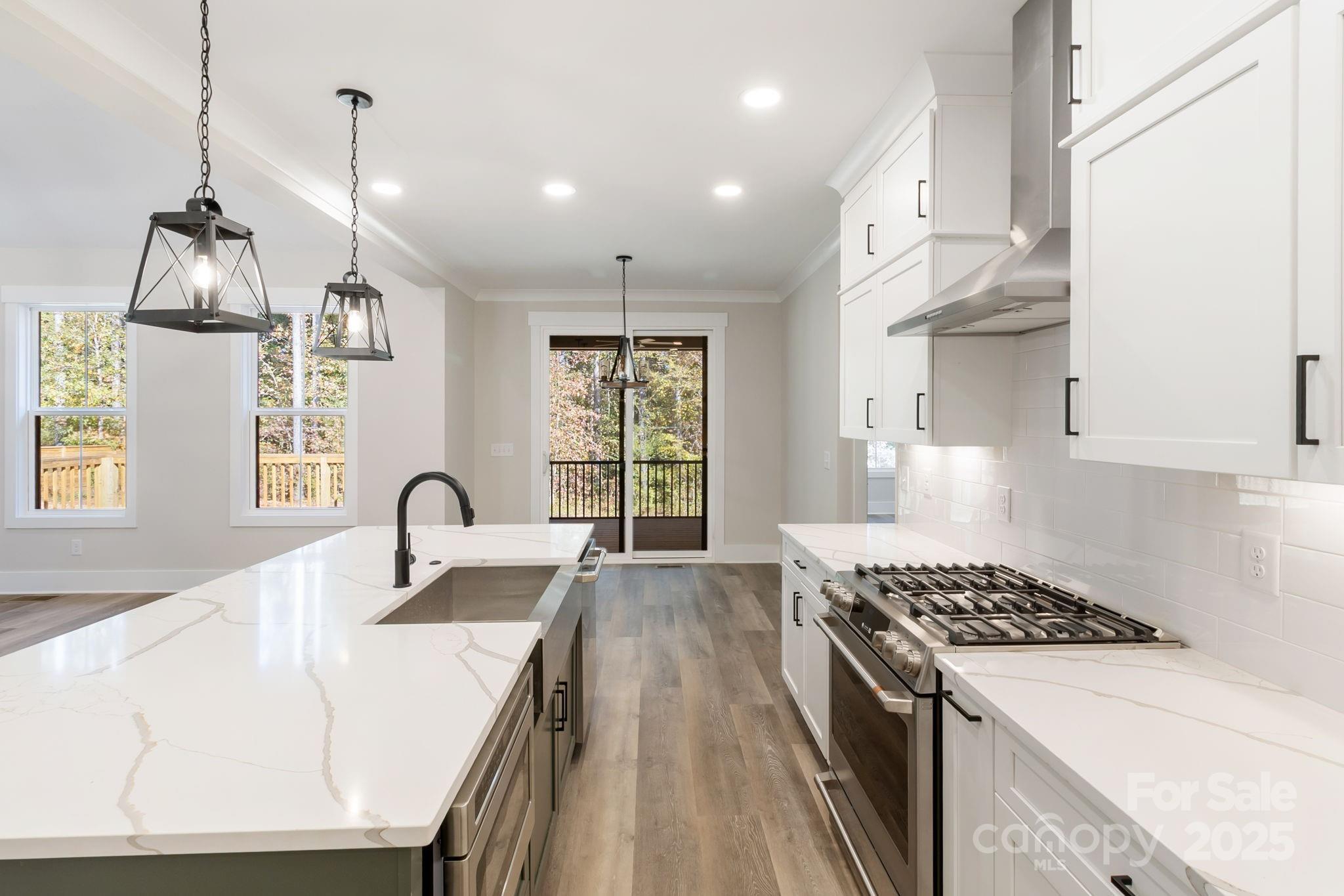 Royal Pines - Residential