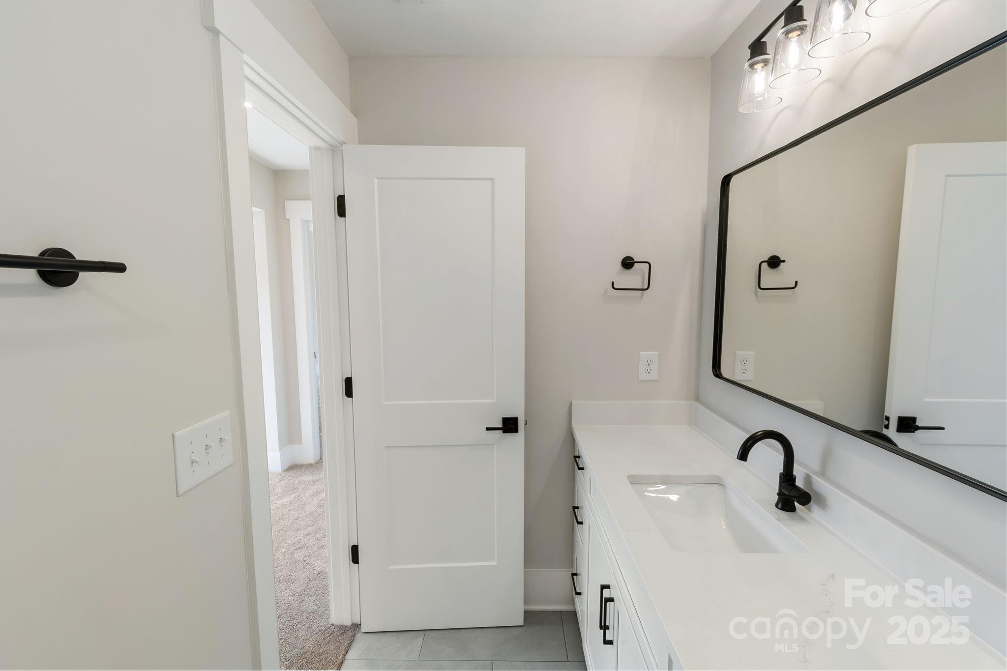 Royal Pines - Residential