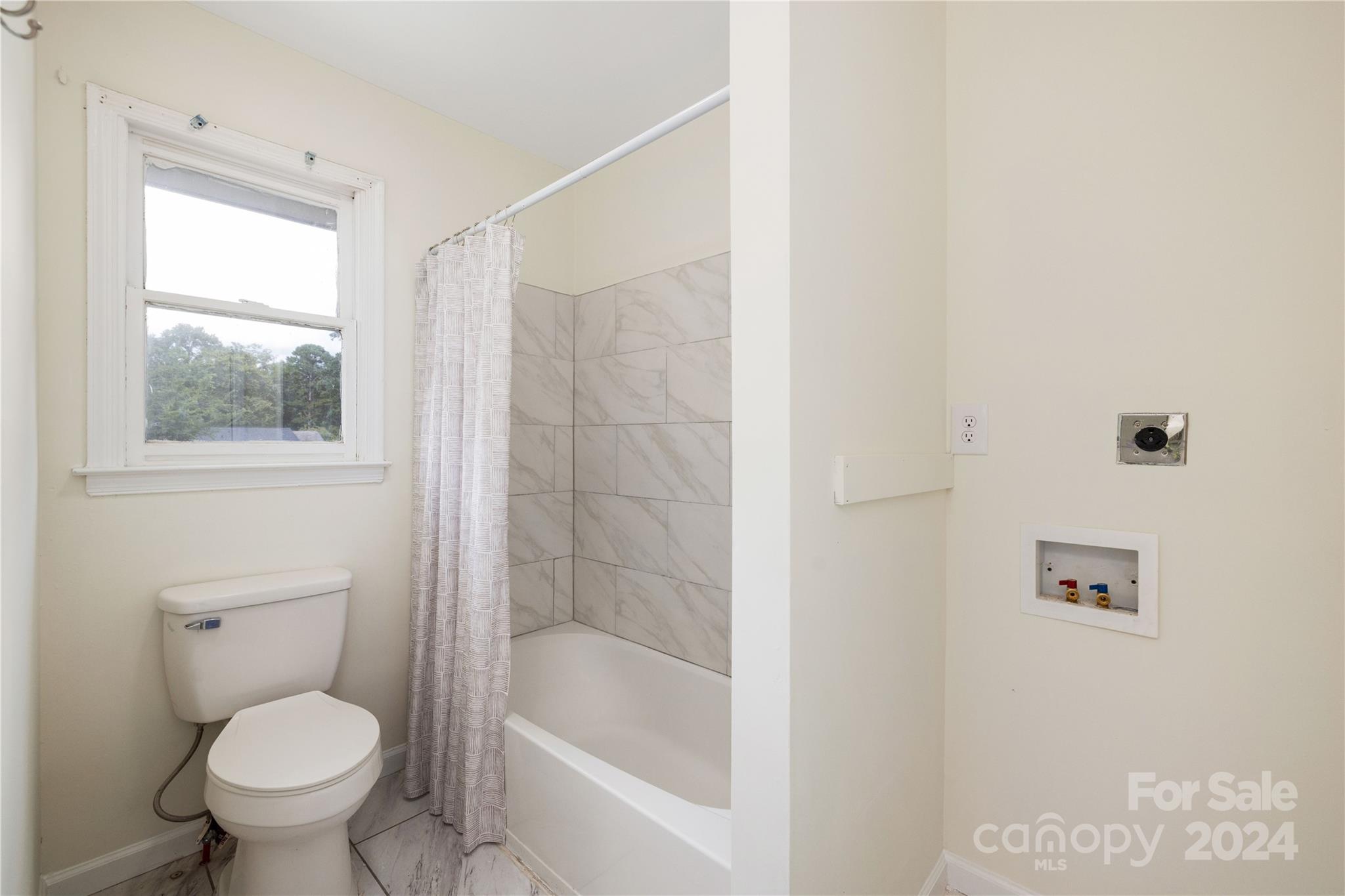 Virginia Manor - Residential