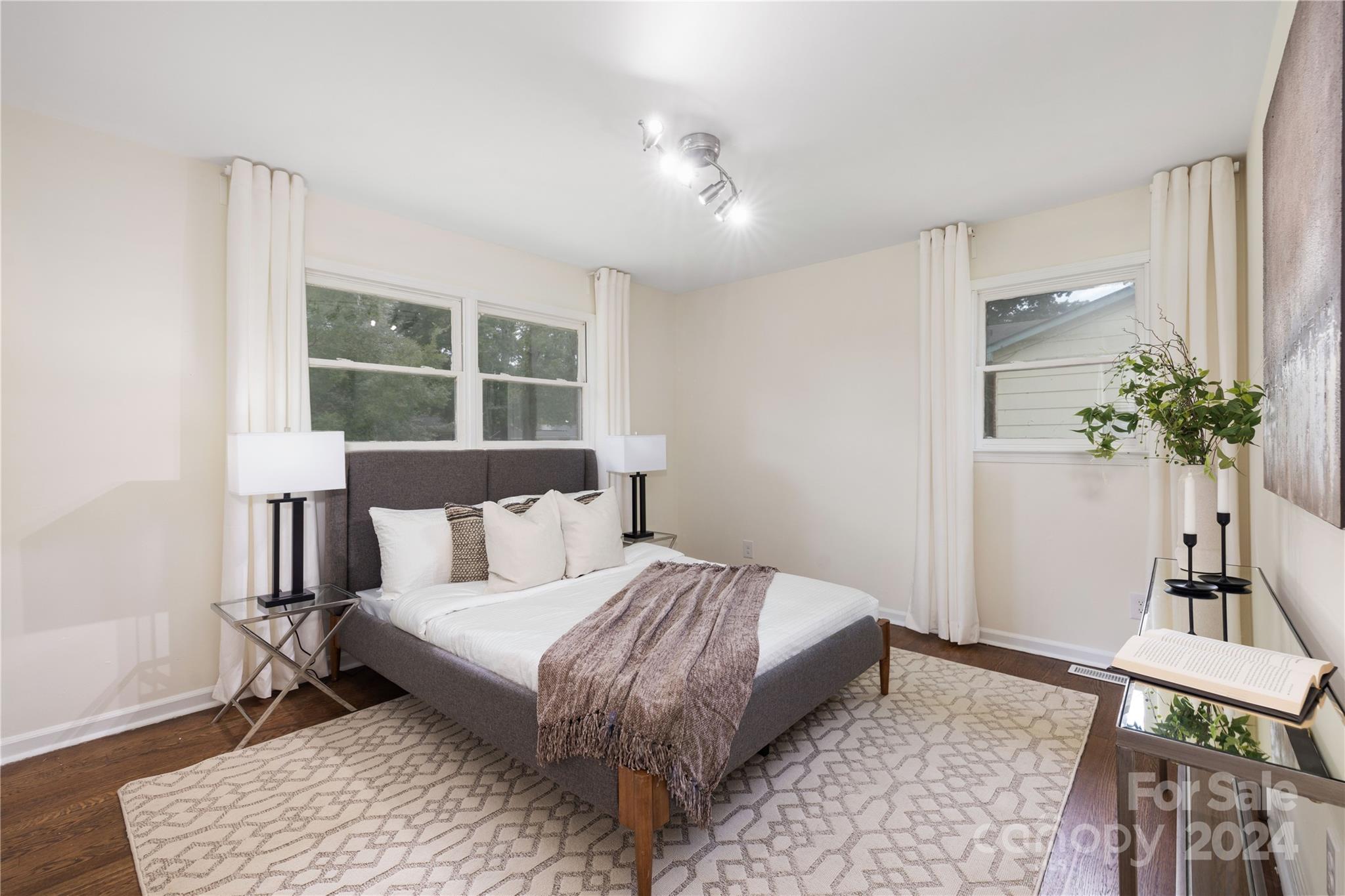 Virginia Manor - Residential