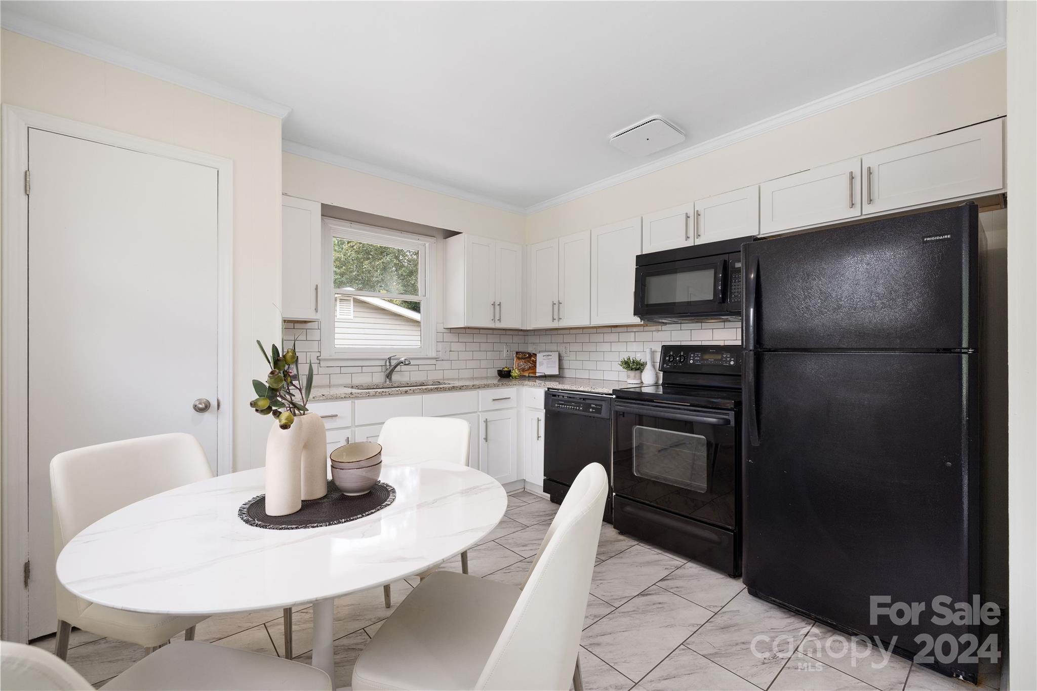 Virginia Manor - Residential