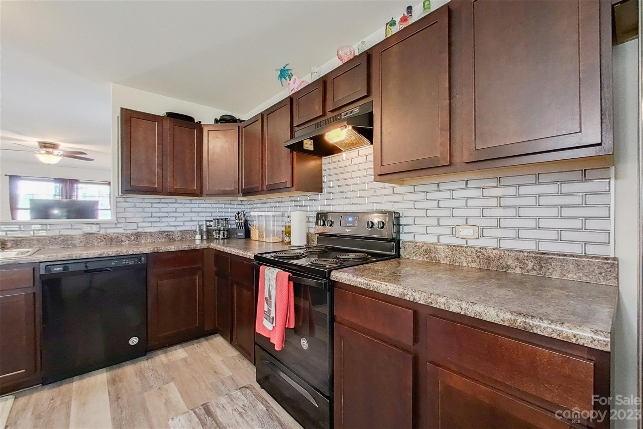 Austen Lakes - Residential