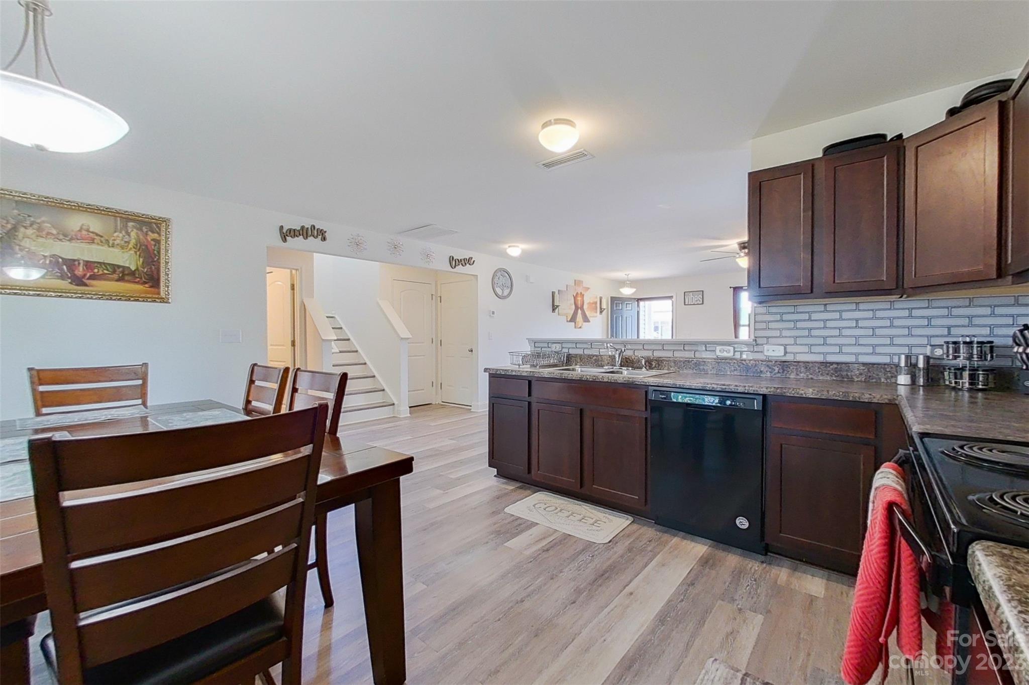 Austen Lakes - Residential