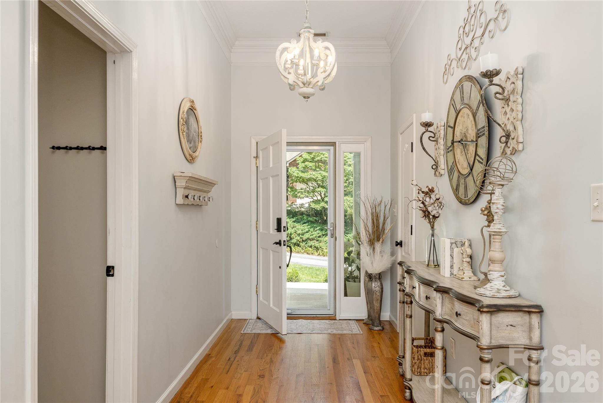 7 Oak Hollow Drive