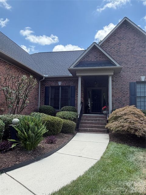 Photo of 314 River Birch Circle, Mooresville, NC 28115 (MLS # 4395045)