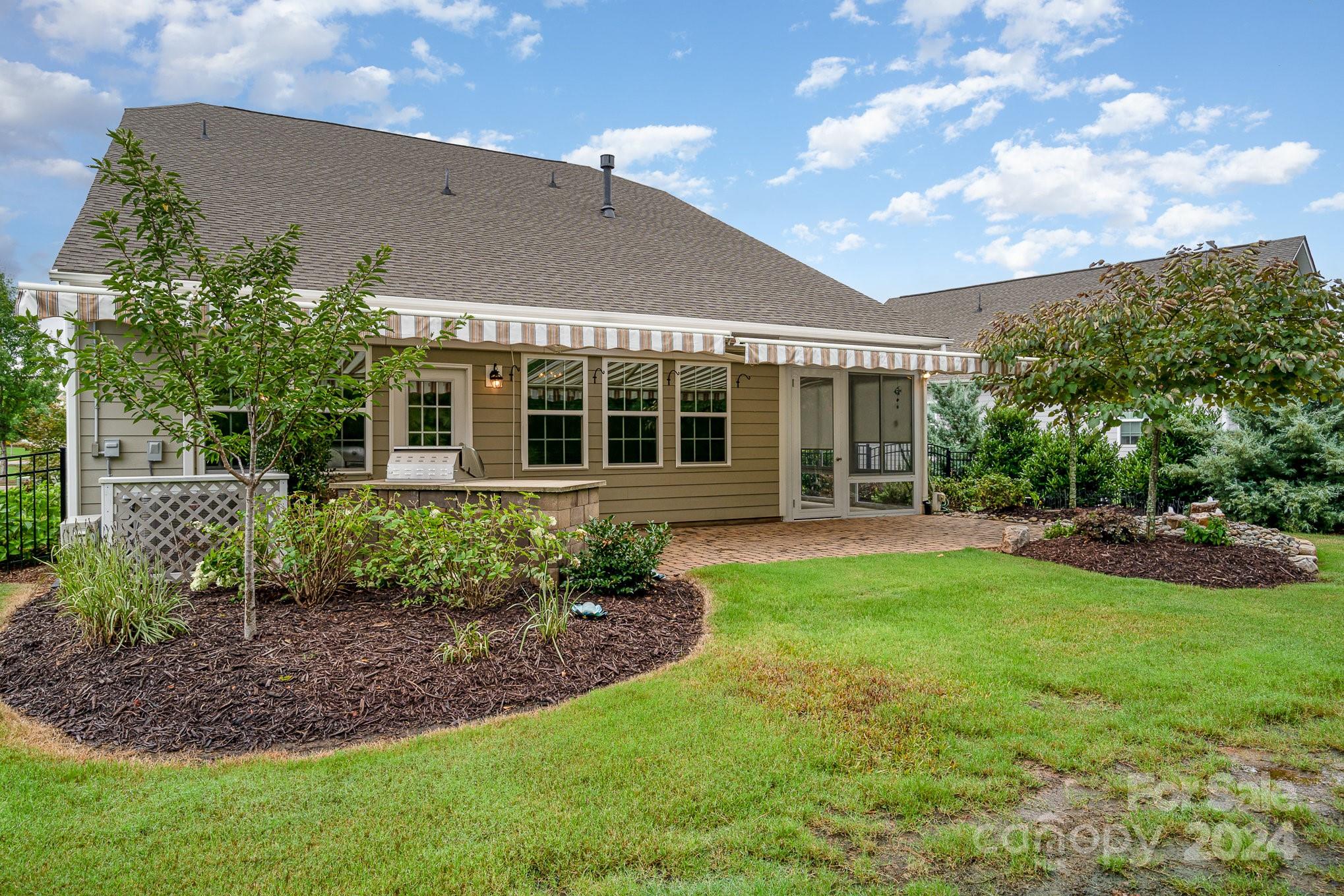 Tree Tops - Residential