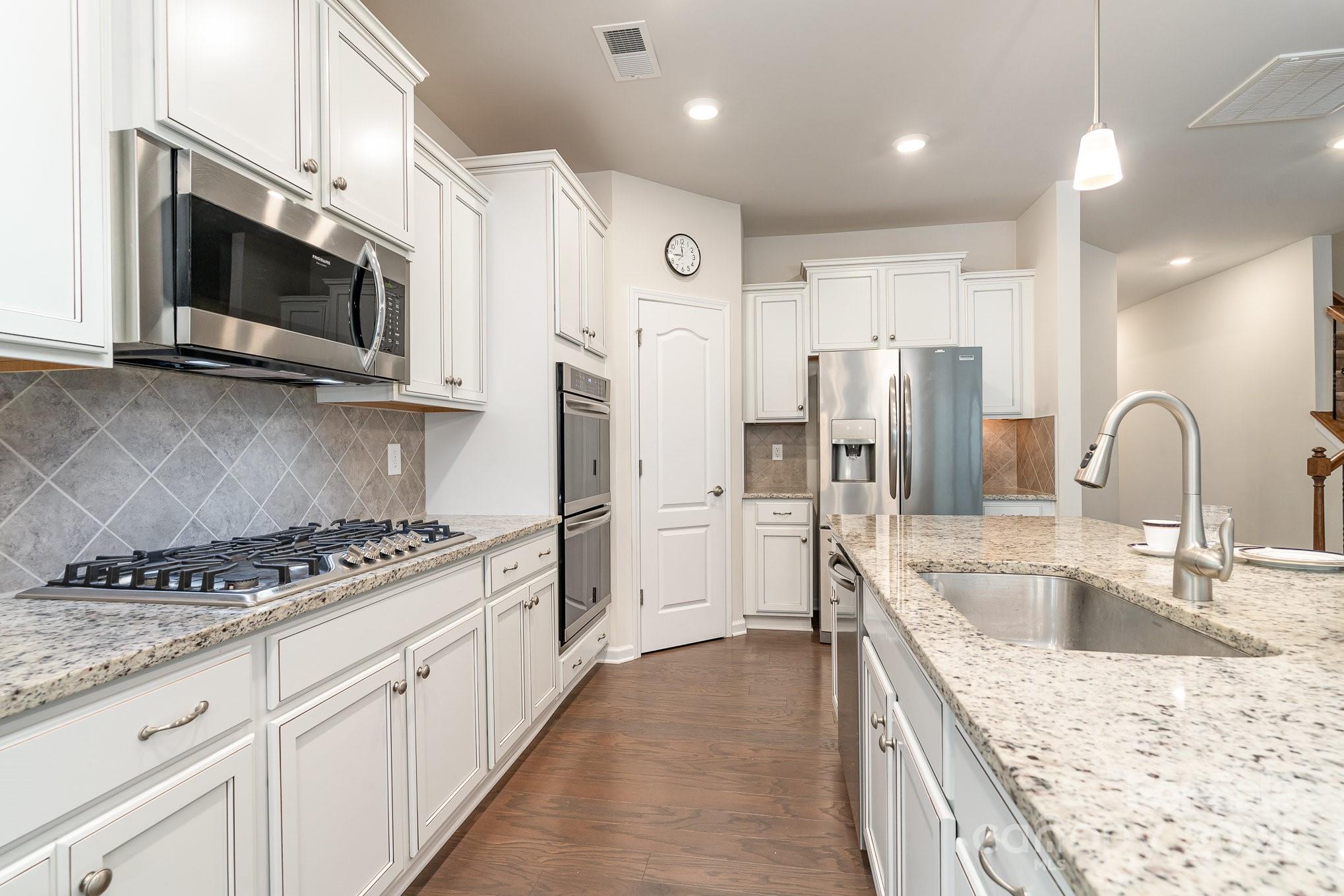 Tree Tops - Residential