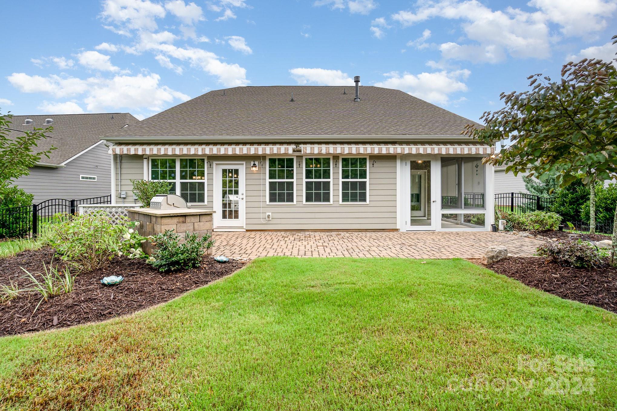 Tree Tops - Residential