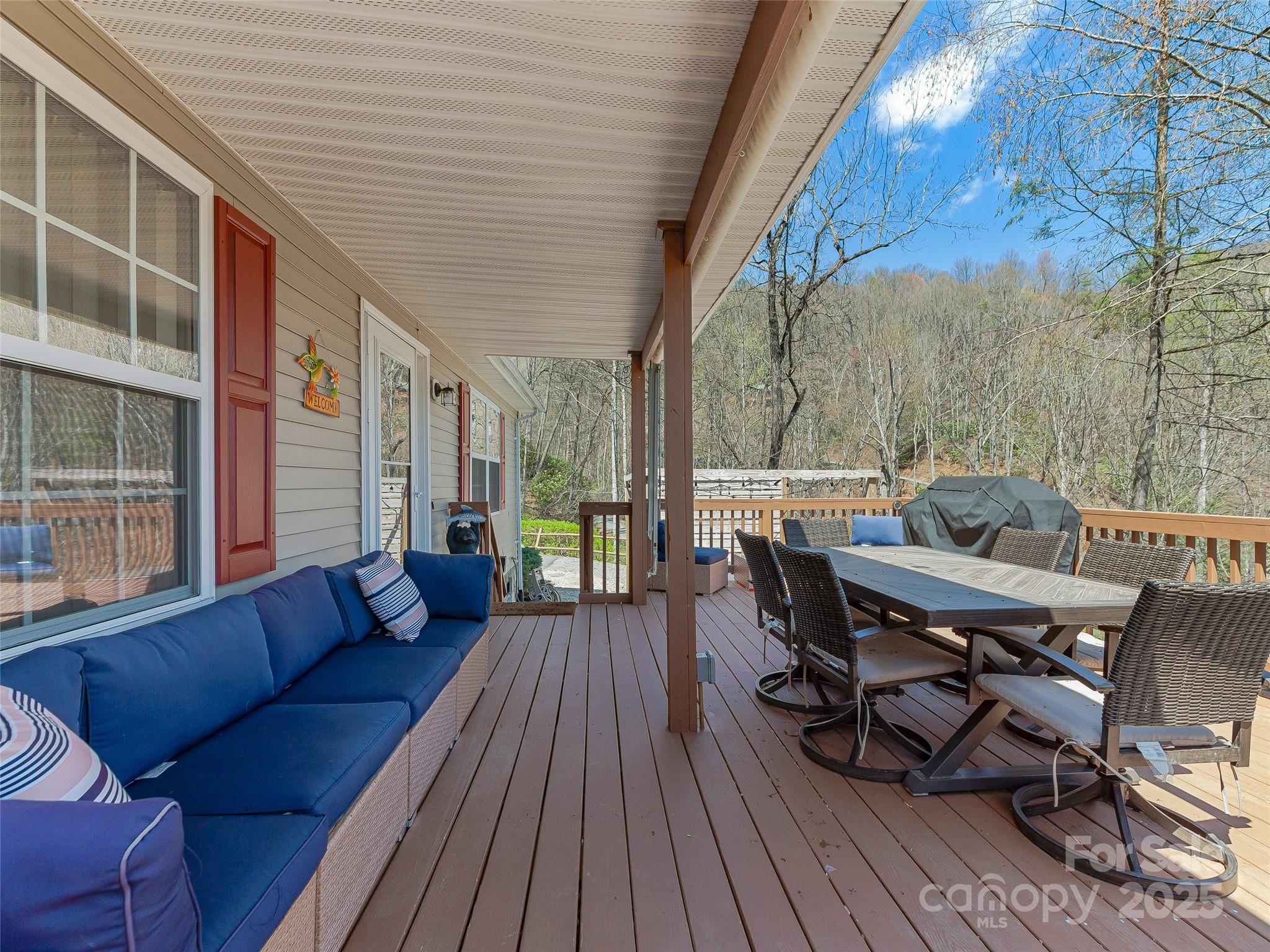 860 Creekside Drive
