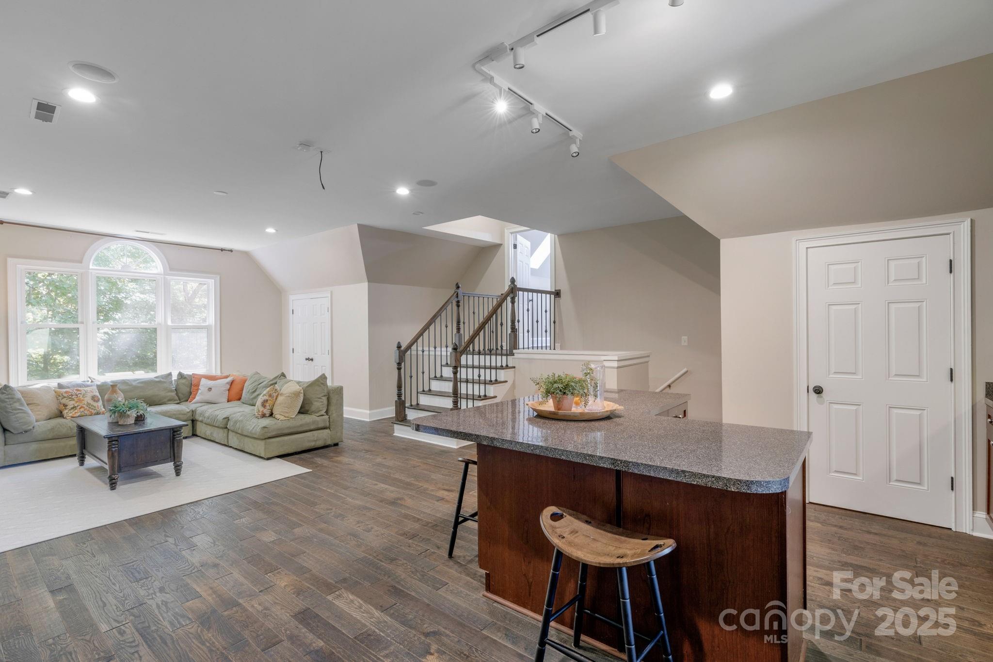 Valhalla Farms - Residential