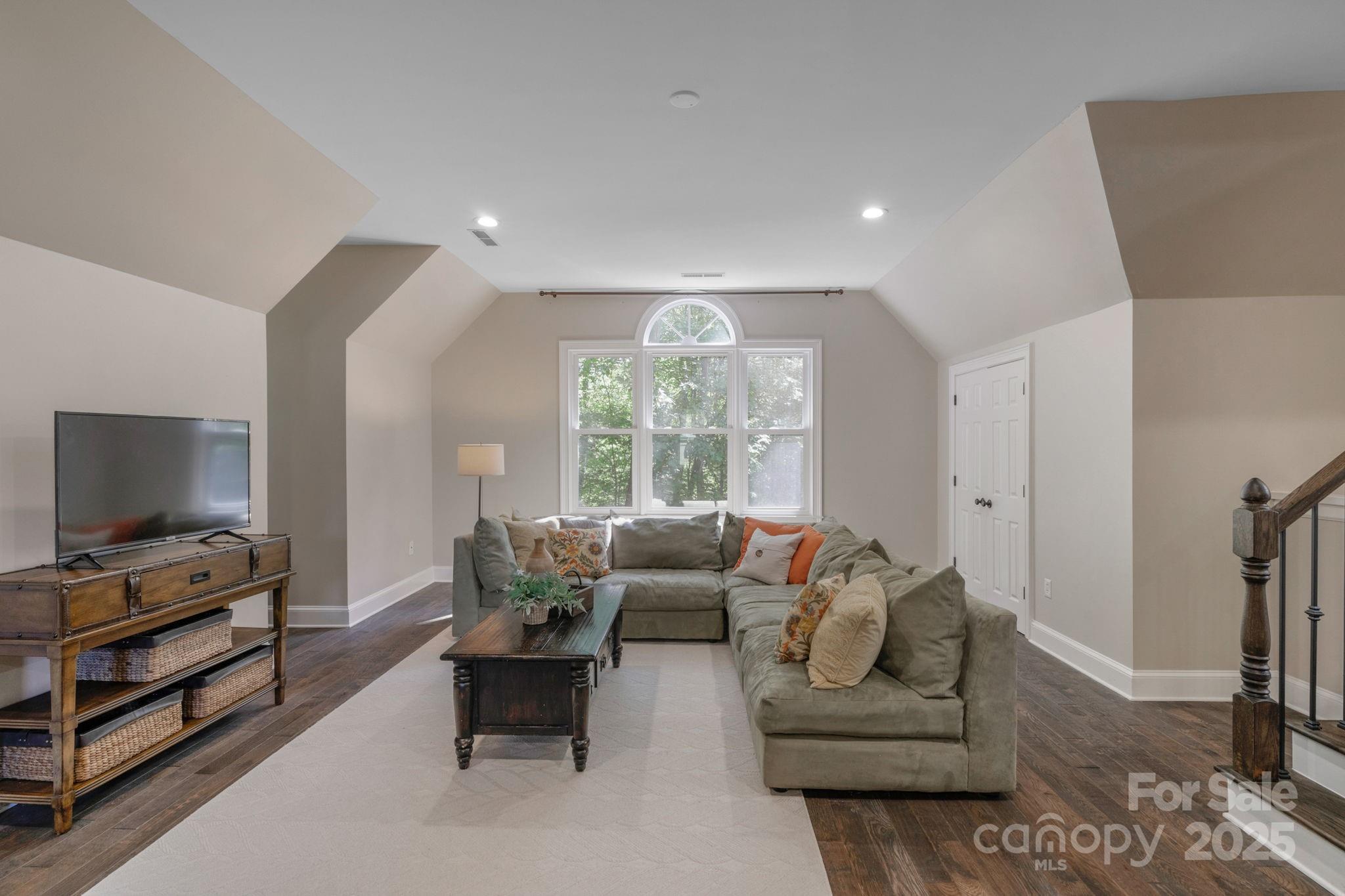 Valhalla Farms - Residential