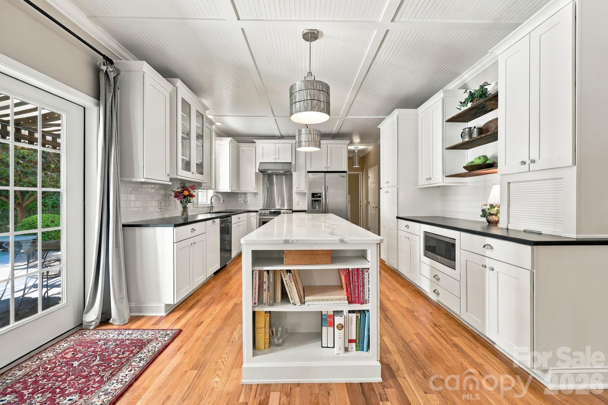 25 Jonathan Creek Drive