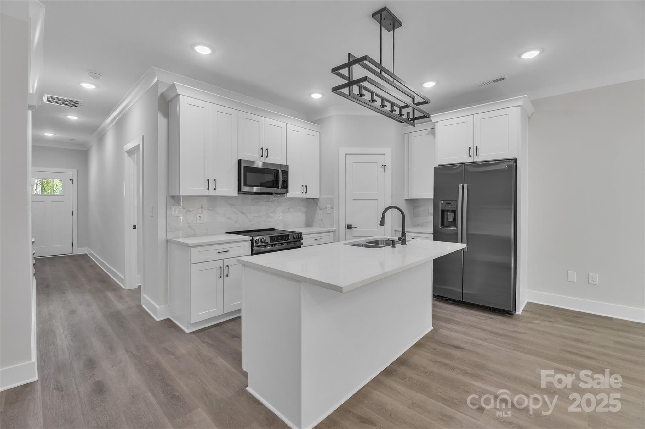 1933 St Mark Street