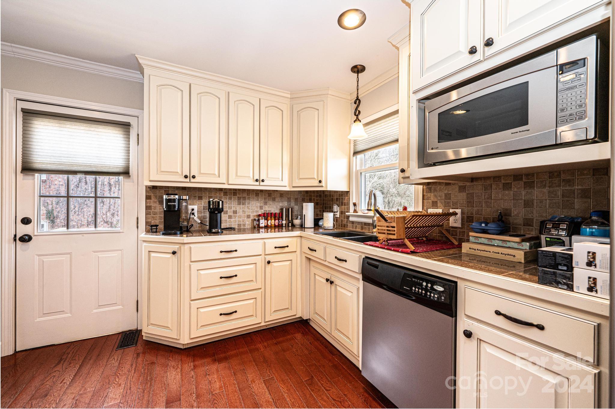 Forest Hills - Residential