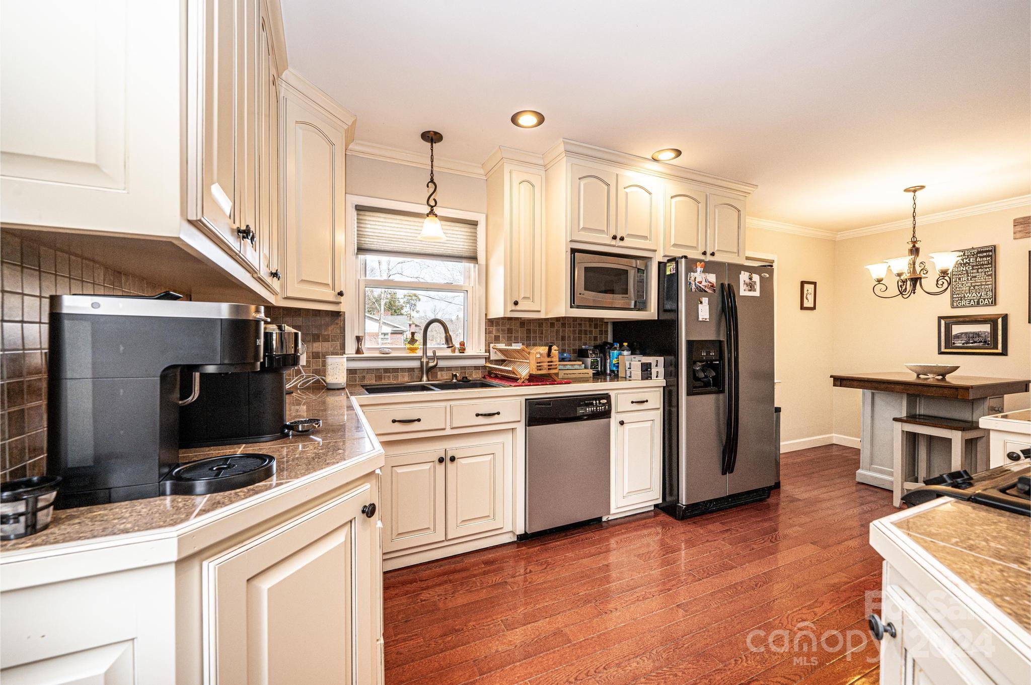 Forest Hills - Residential