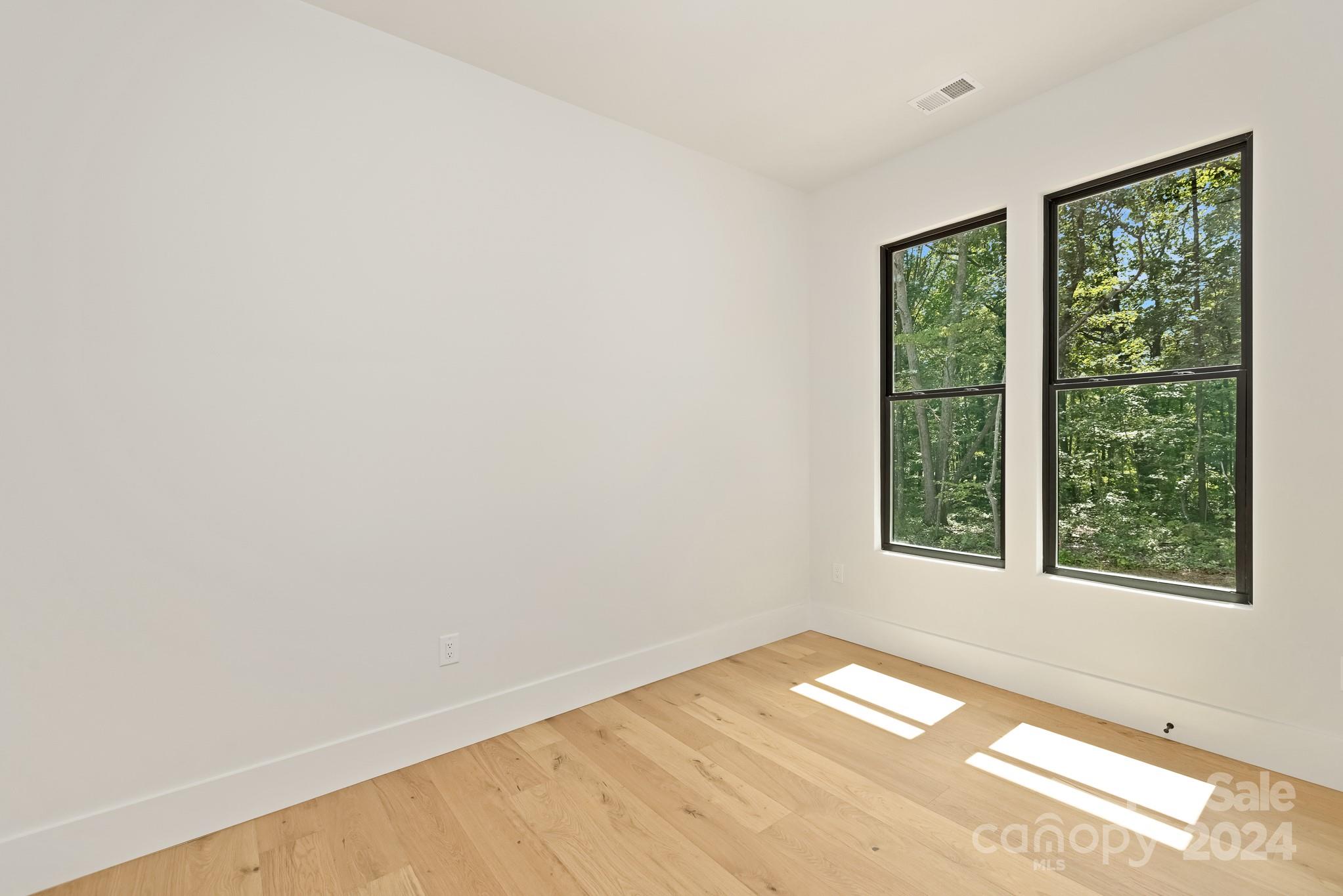 Royal Oaks - Residential