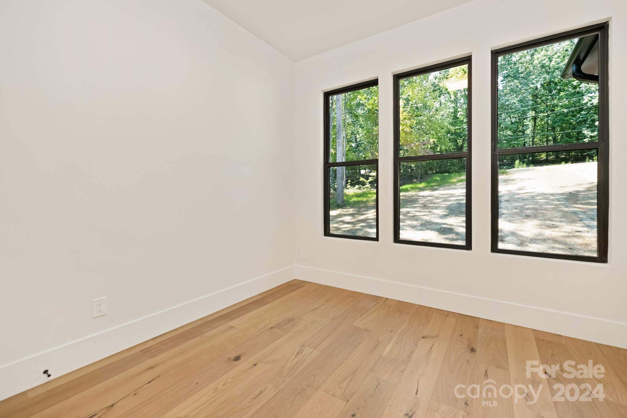 Royal Oaks - Residential