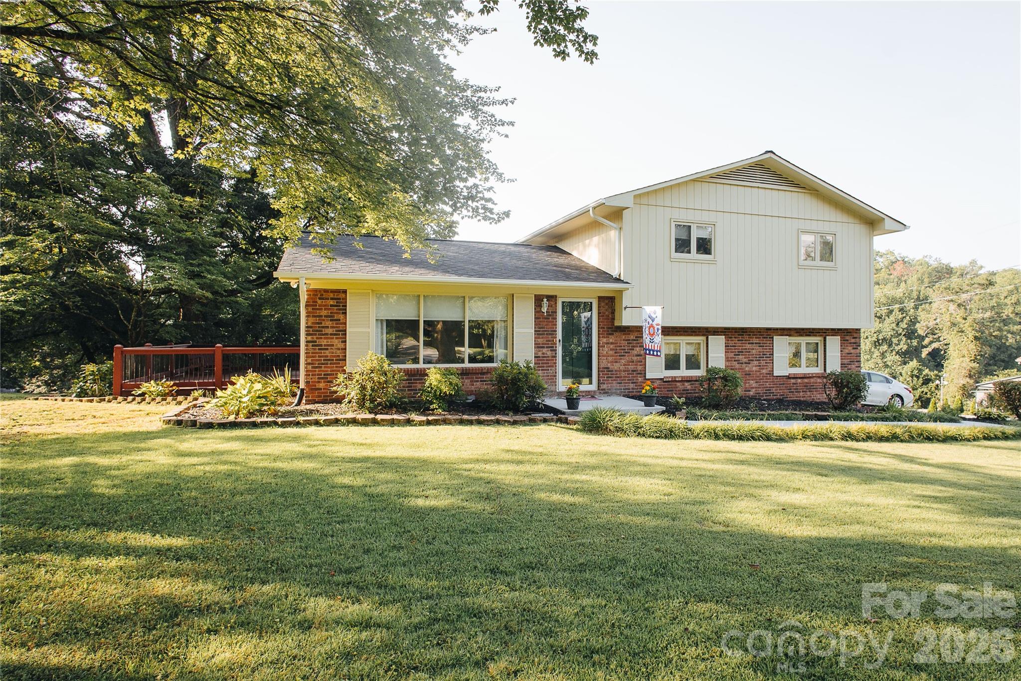 15 Golden Leaf Drive