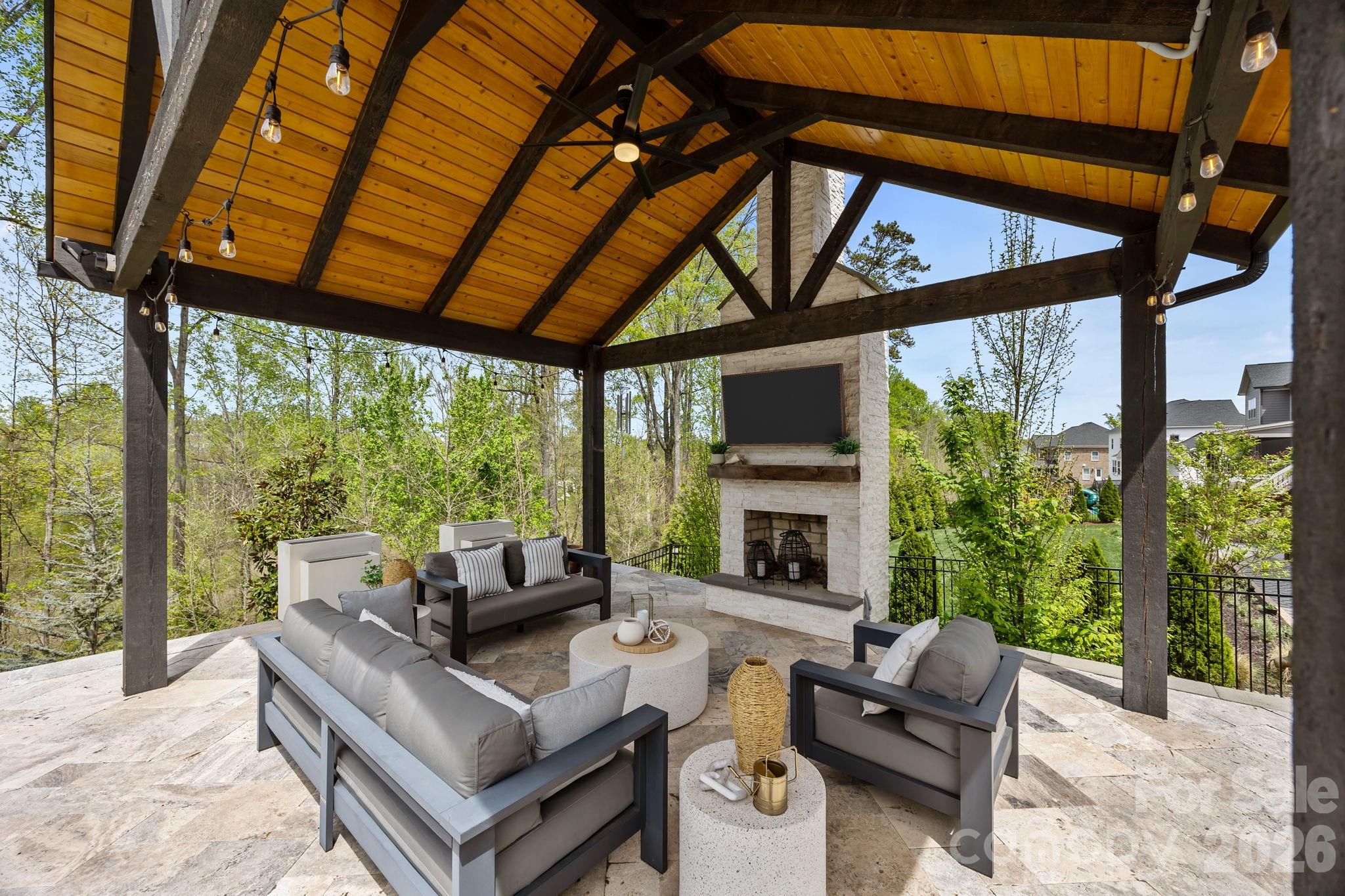 Beverly - Residential