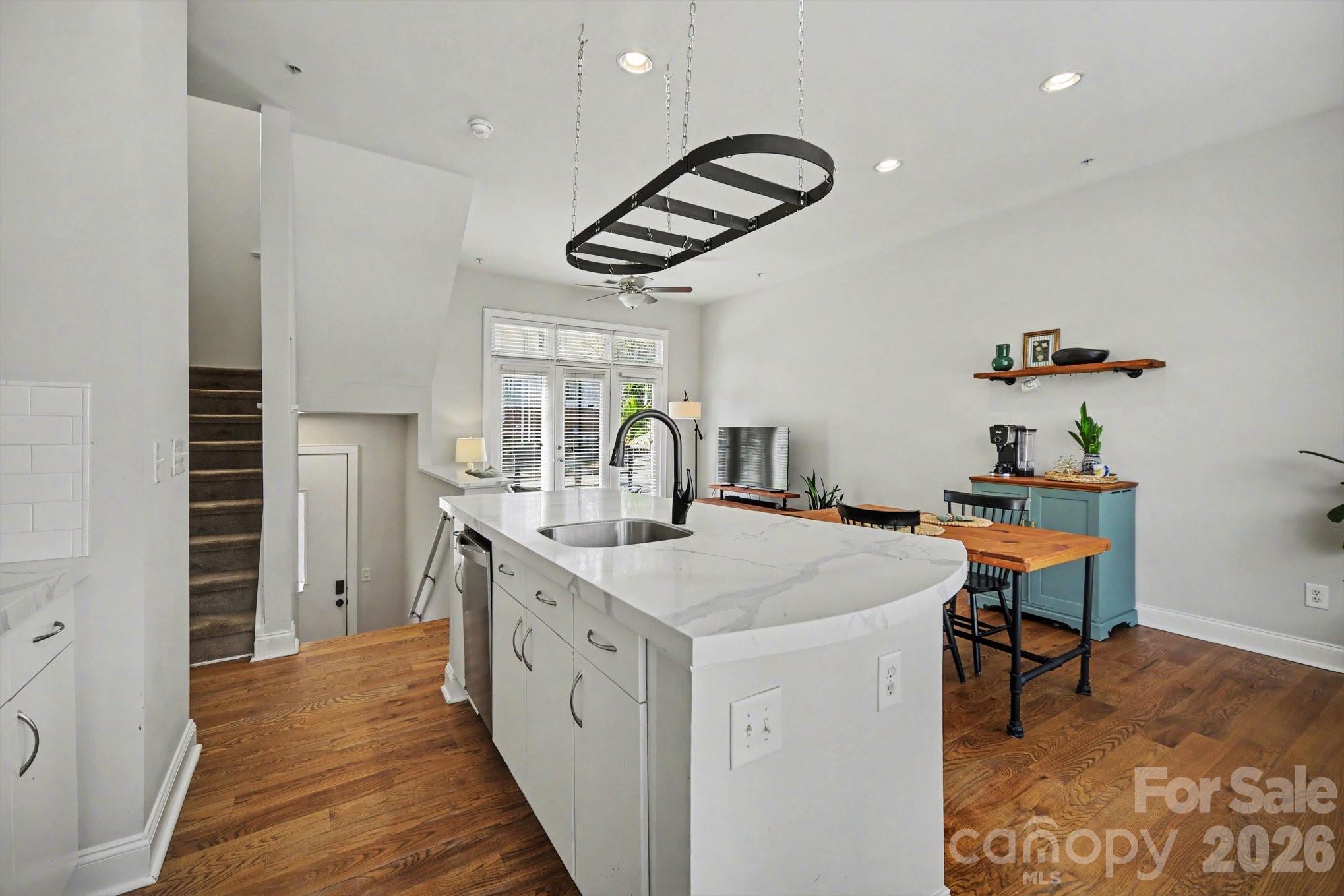 Skyline Terrace - Residential