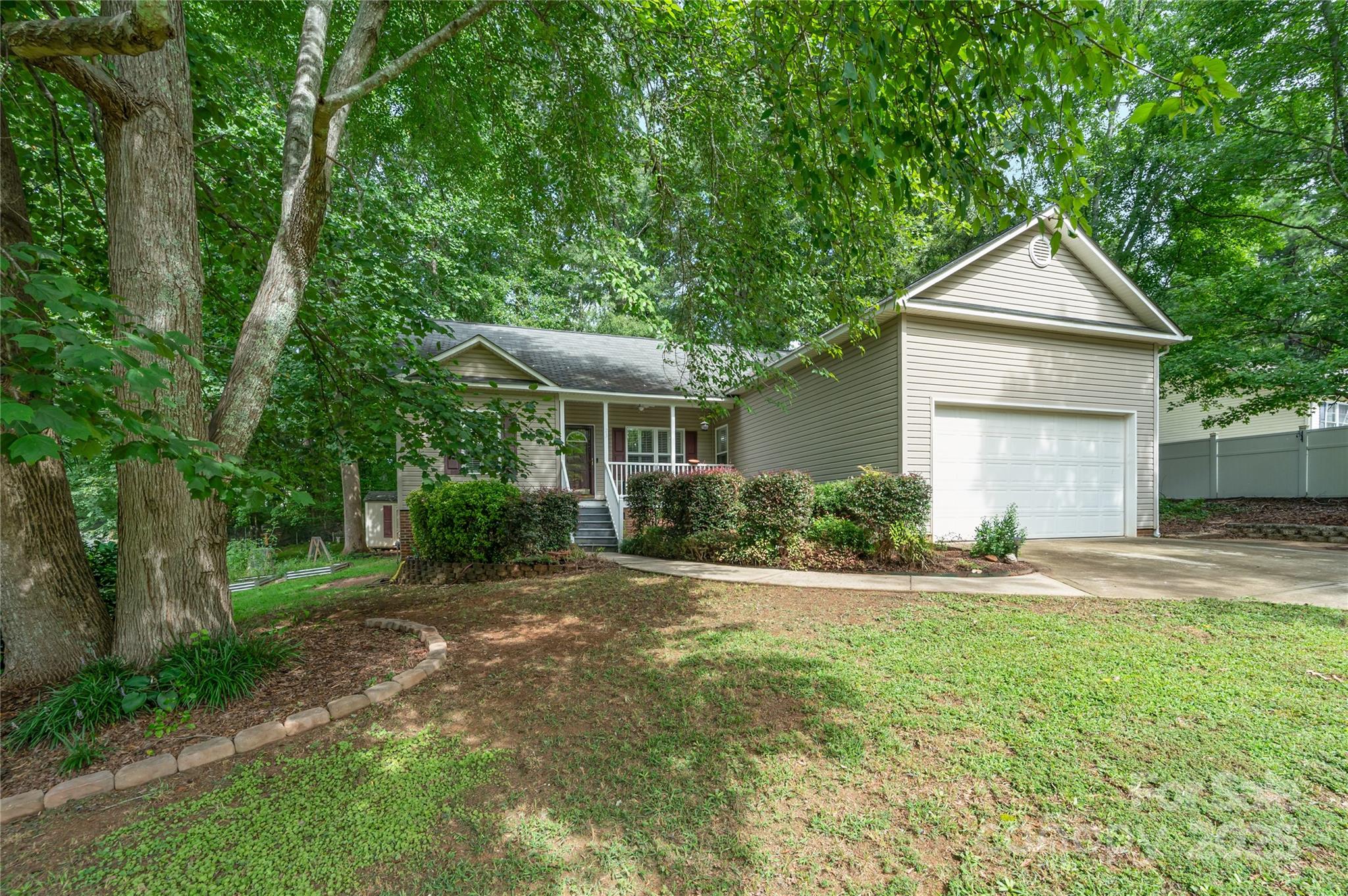 Lincoln Estates - Residential