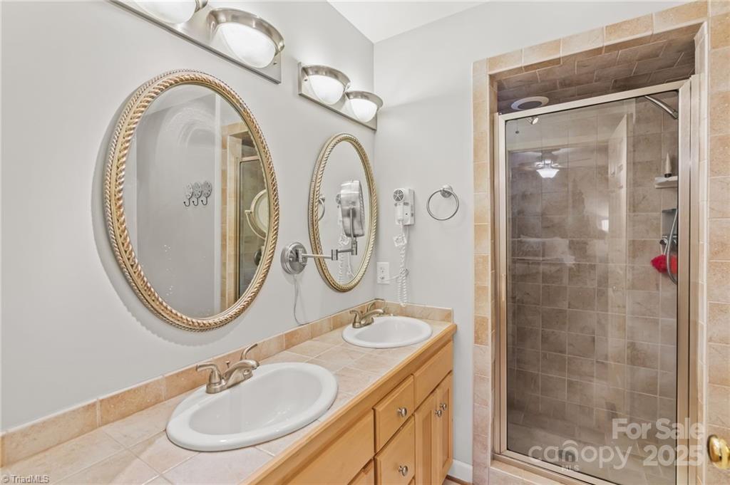 Dixie Shores - Residential