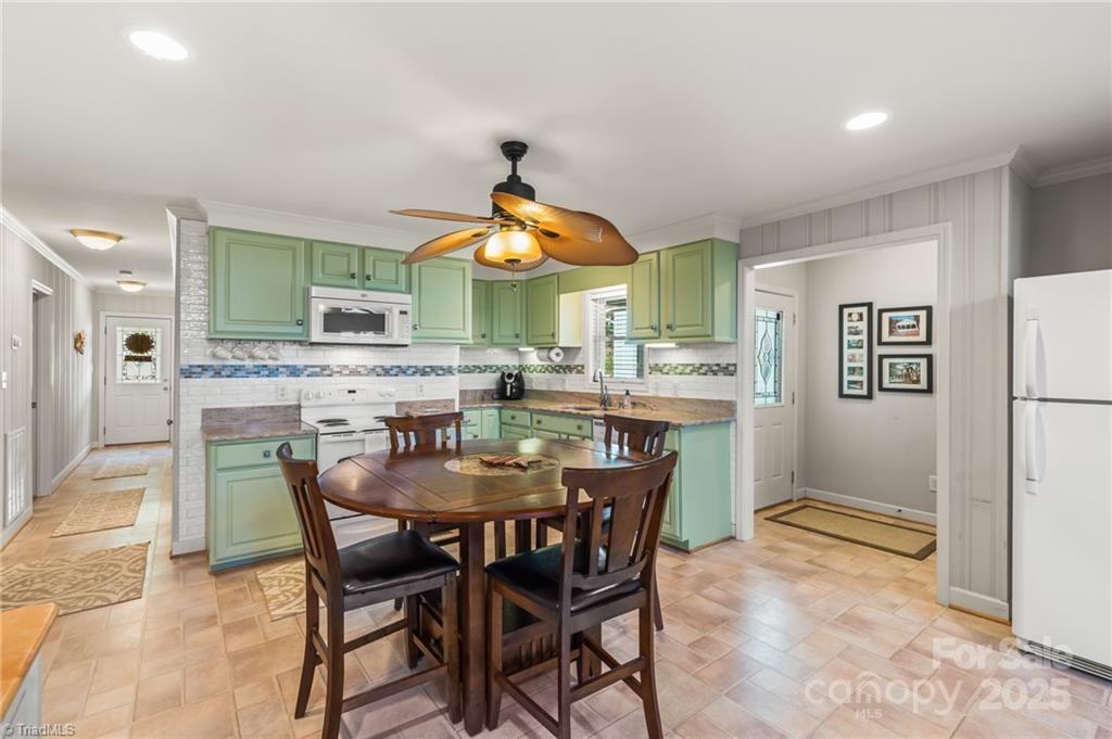 Dixie Shores - Residential