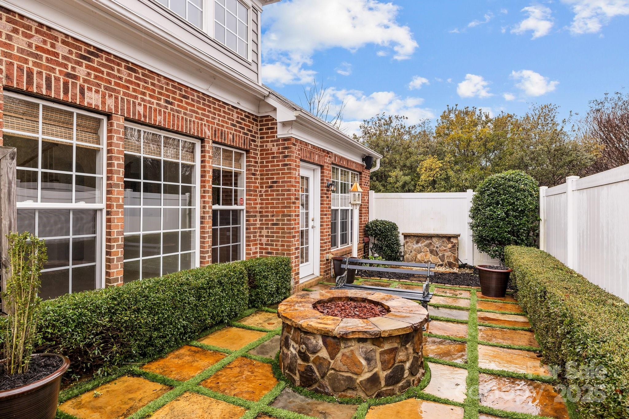 The Enclave at Beverly Crest - Residential