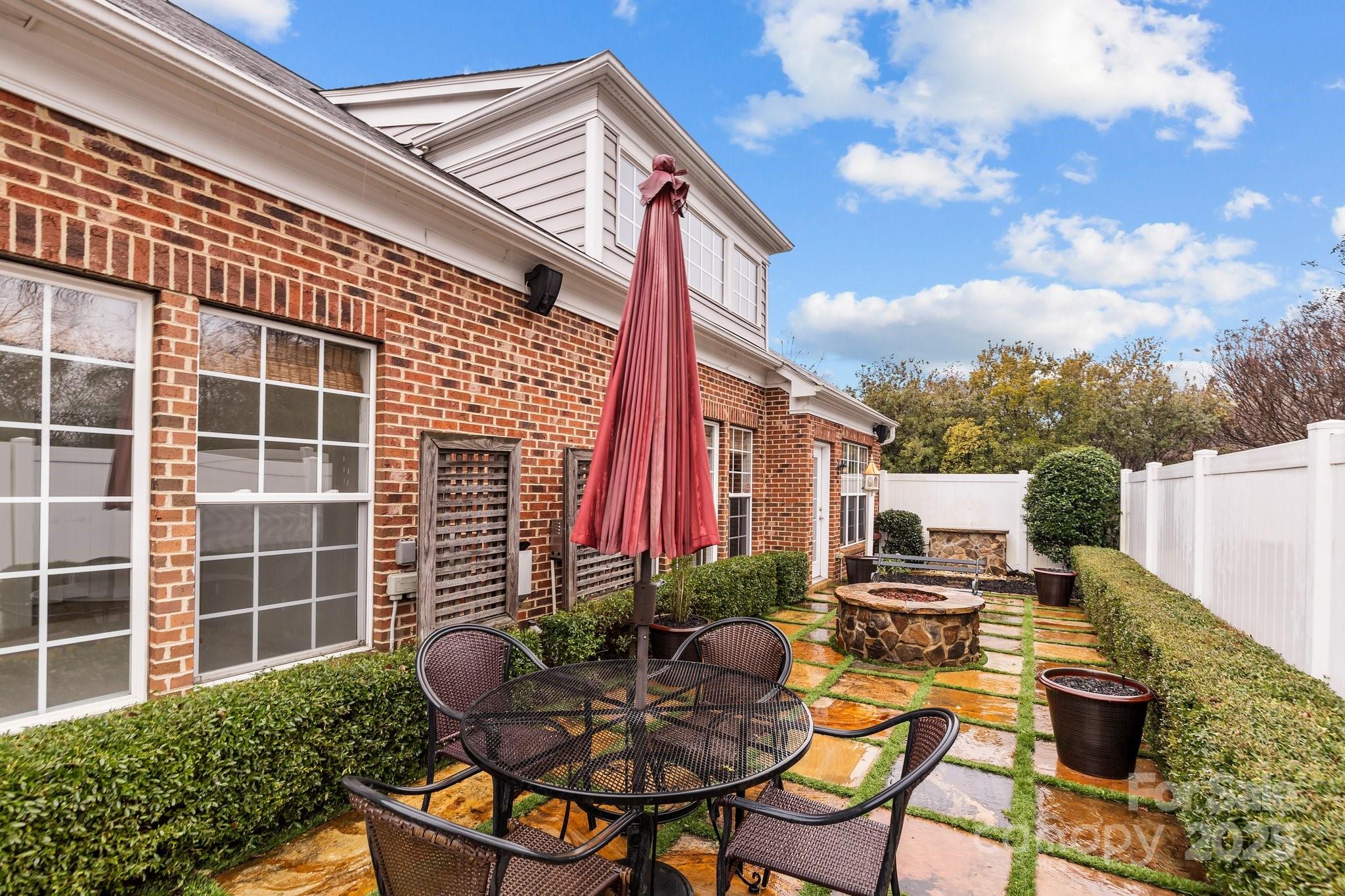 The Enclave at Beverly Crest - Residential