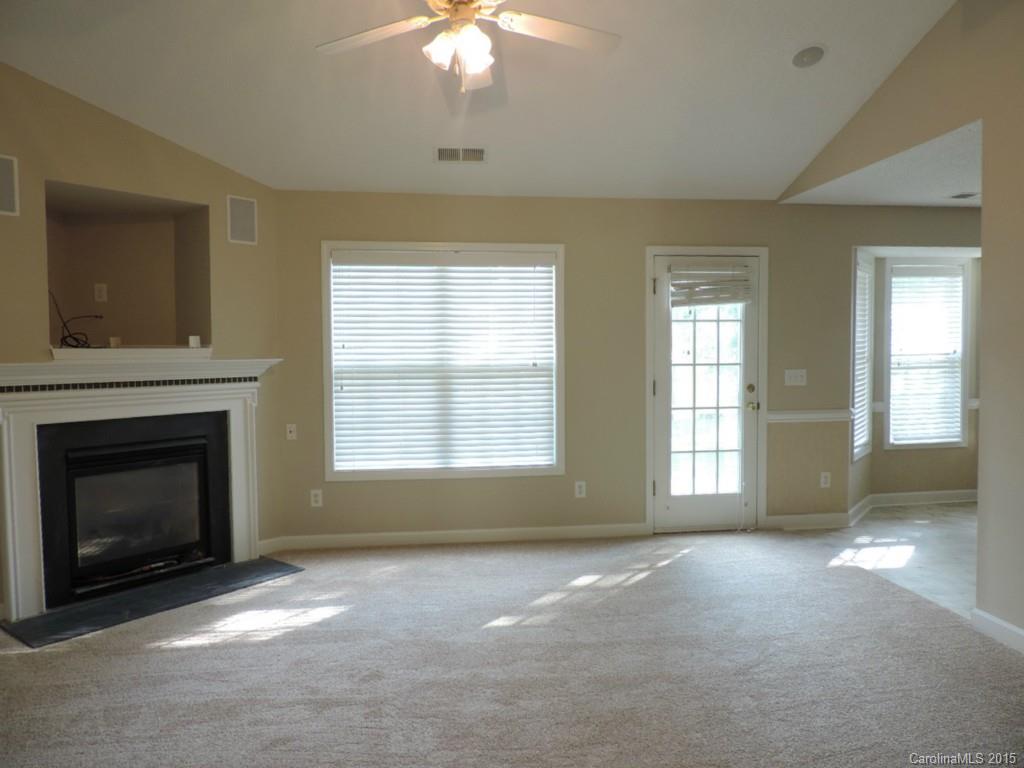 Longview Oaks - Residential