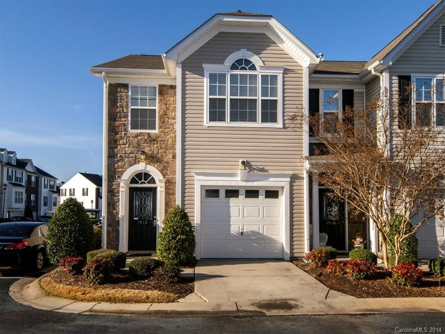 Beautiful end-unit townhouse in the desirable Waterstone Neighborhood.  Kitchen has 42" maple cabinets, granite countertops, tile backsplash and wood floors.  Brand new neutral carpet and paint throughout the home.  Master suite has large walk-in closet and 5-piece bathroom.  New roof January 2015! HOA includes pool, playground, lawn maintenance, trash pickup, etc.