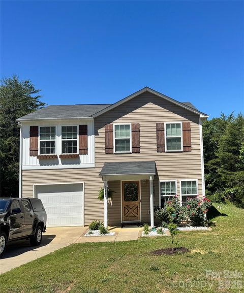Photo of 2220 Pinnacle View Drive, Kings Mountain, NC 28086 (MLS # 4378422)