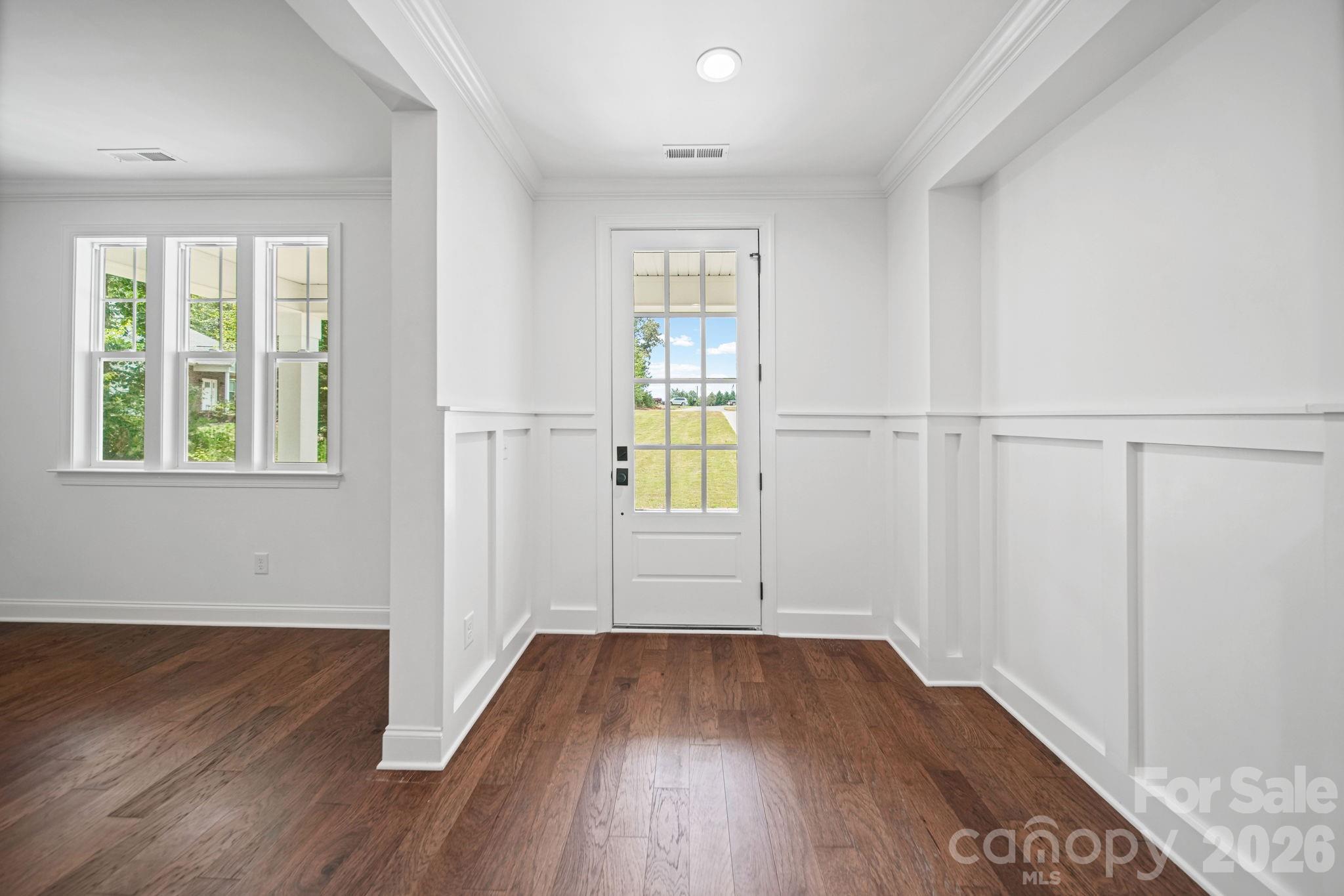 4024 Red Hill Way