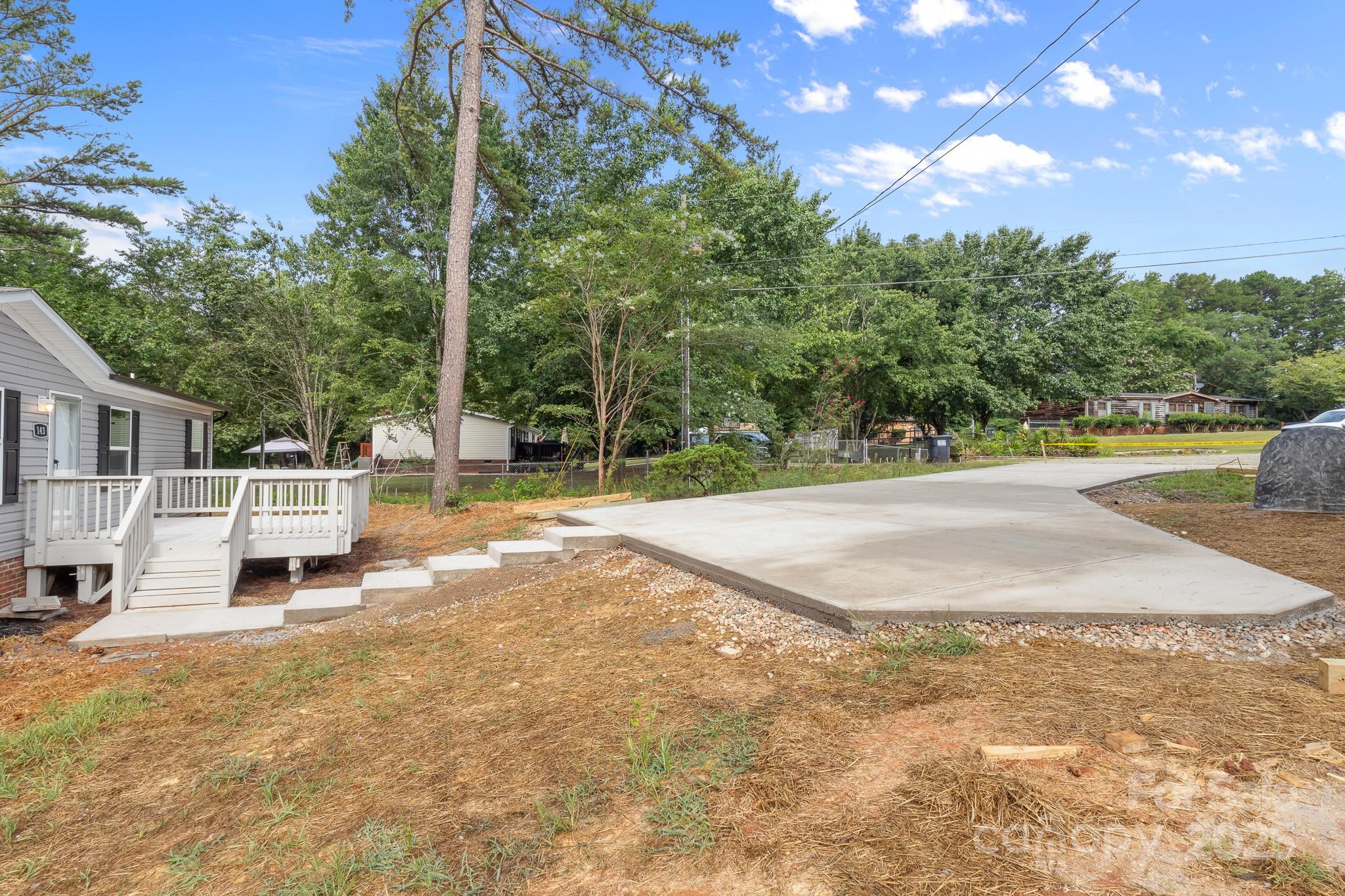 143 Lakewind Drive