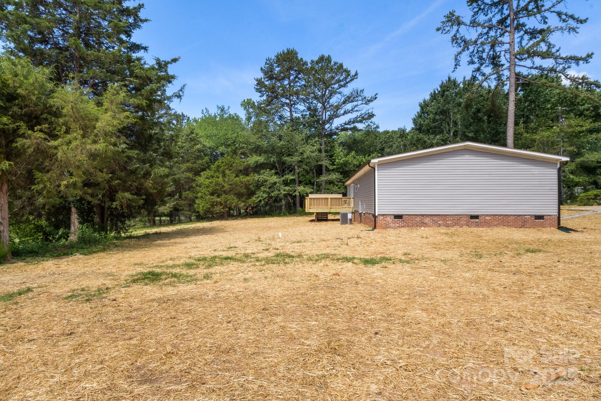 143 Lakewind Drive