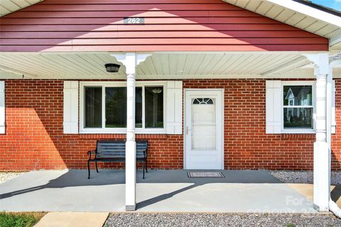 Photo of 262 Catawba Avenue, Old Fort, NC 28762 (MLS # 4314785)