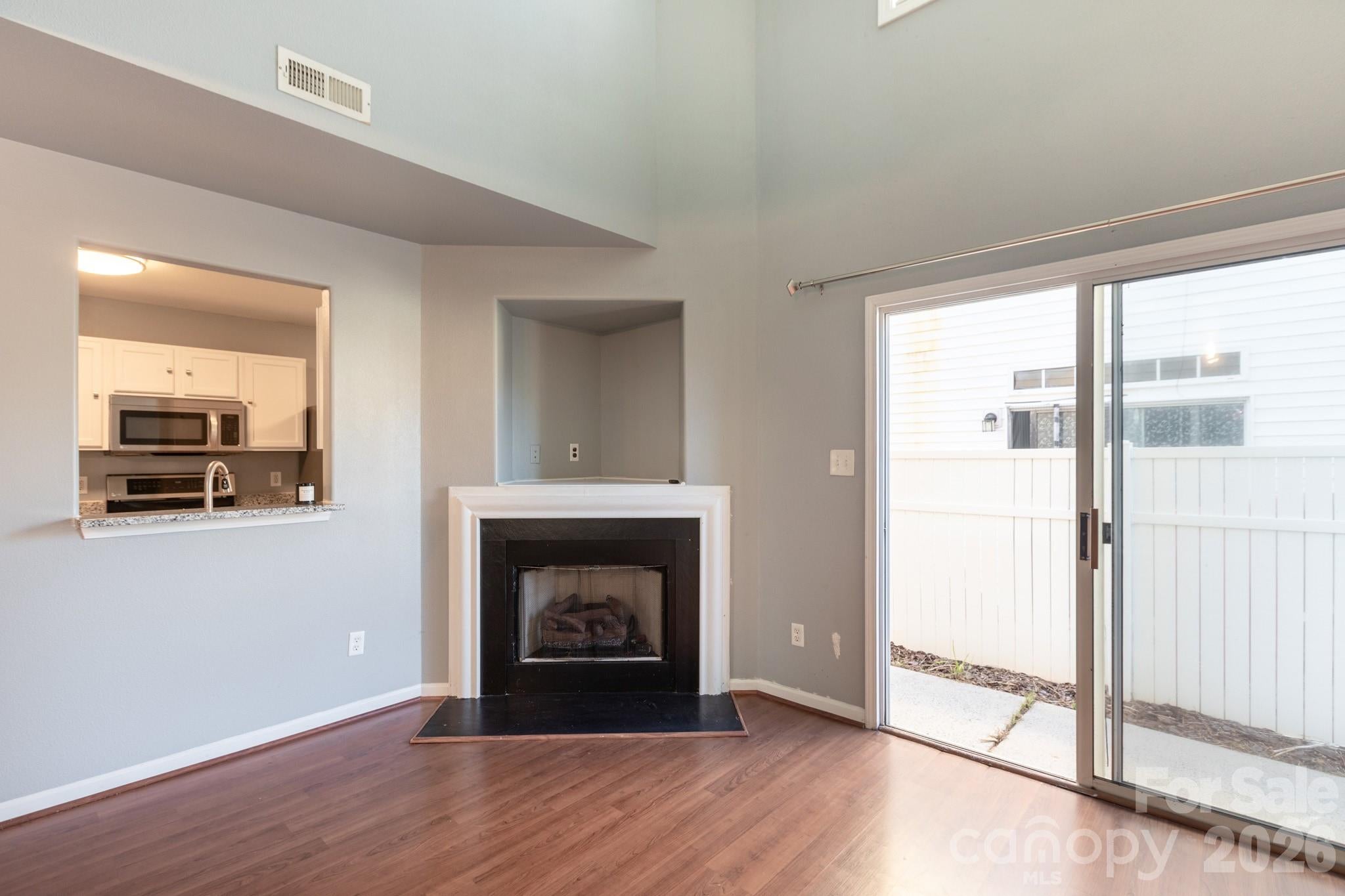 1521 Hyacinth Court