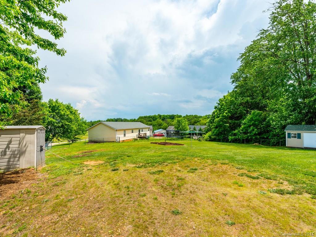 English Acres - Residential