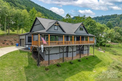 11 Farm Cove Lane Leicester NC 28748
