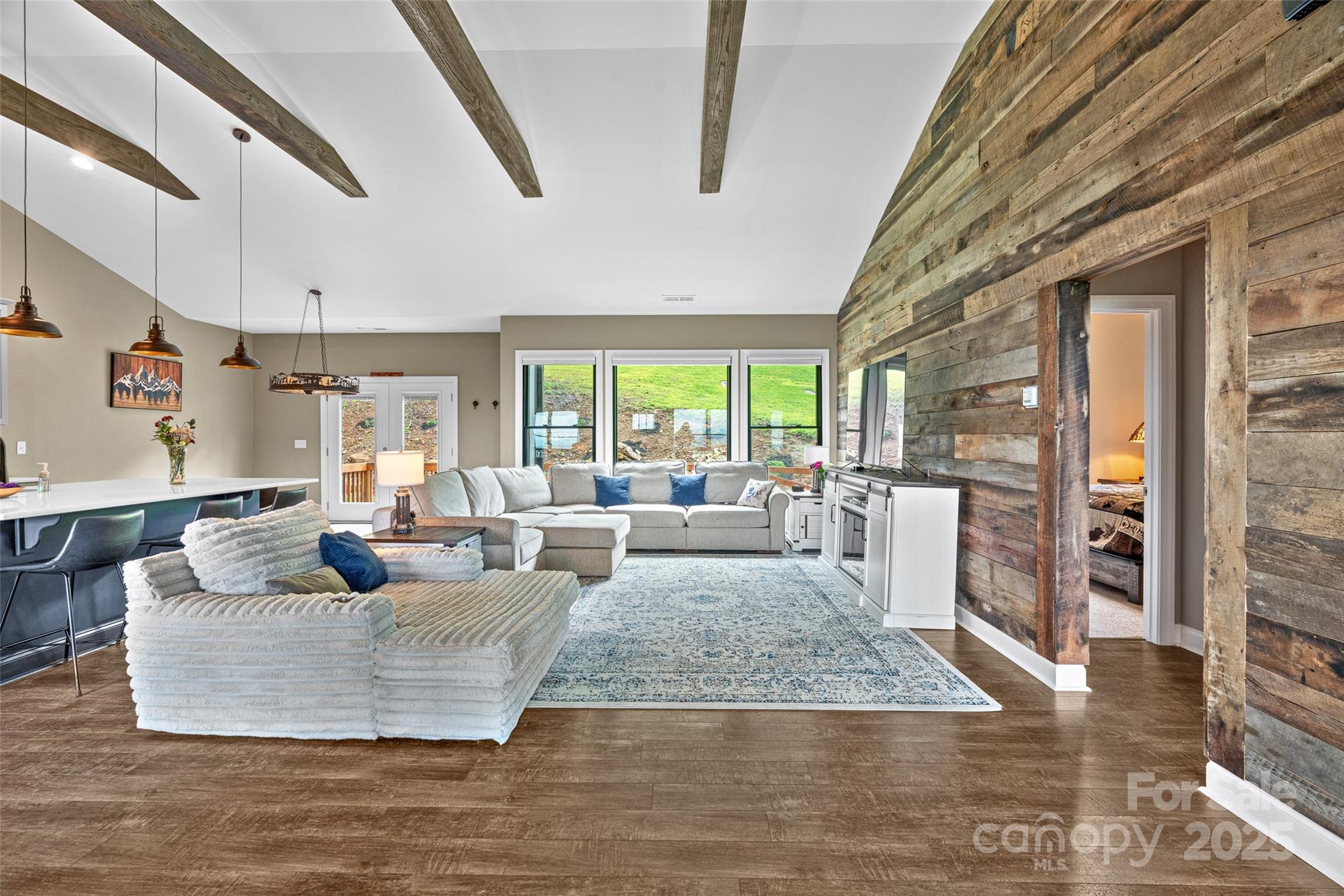 11 Farm Cove Lane