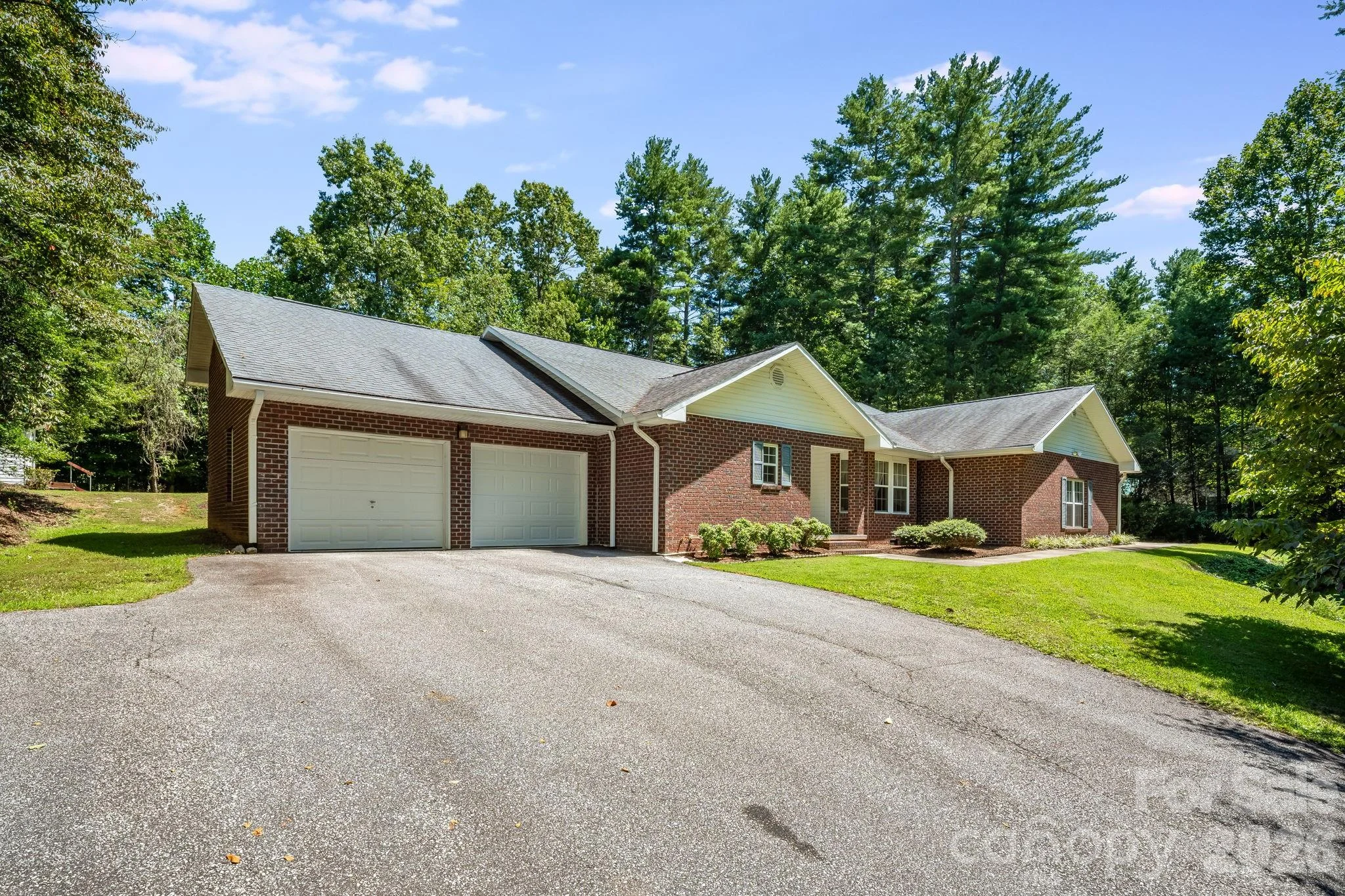 225 Arbor Lane, Hendersonville, NC, 28791
