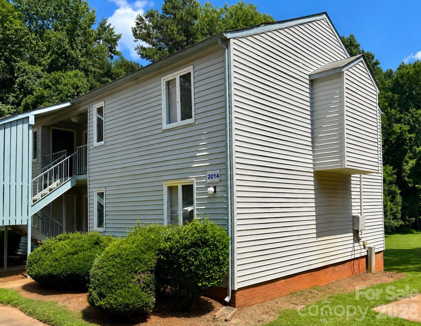 2014 Countrymens Court 60