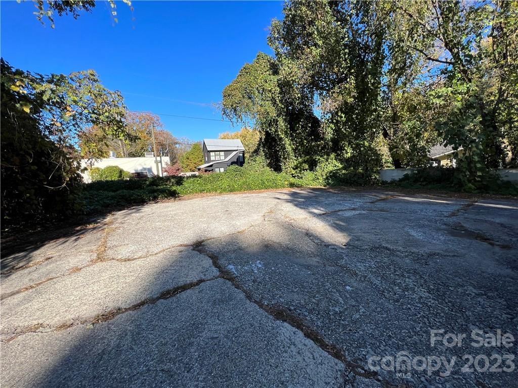 194 Haywood Road